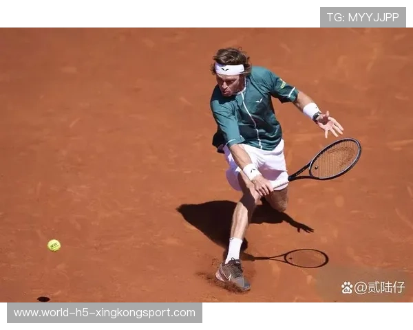 卢布列夫怒抢节奏反杀对手